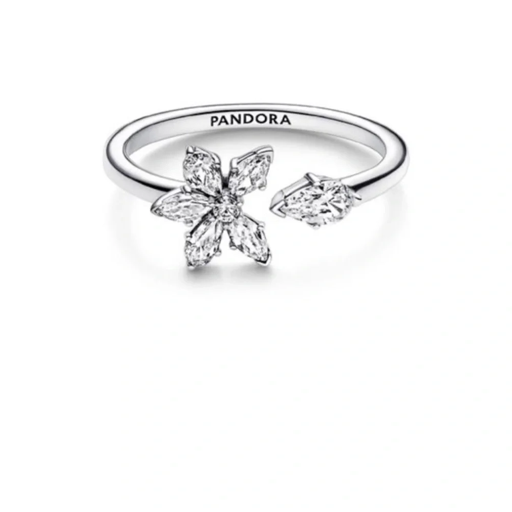 SPARKLING HERBARIUM CLUSTER OPEN RING 7.5